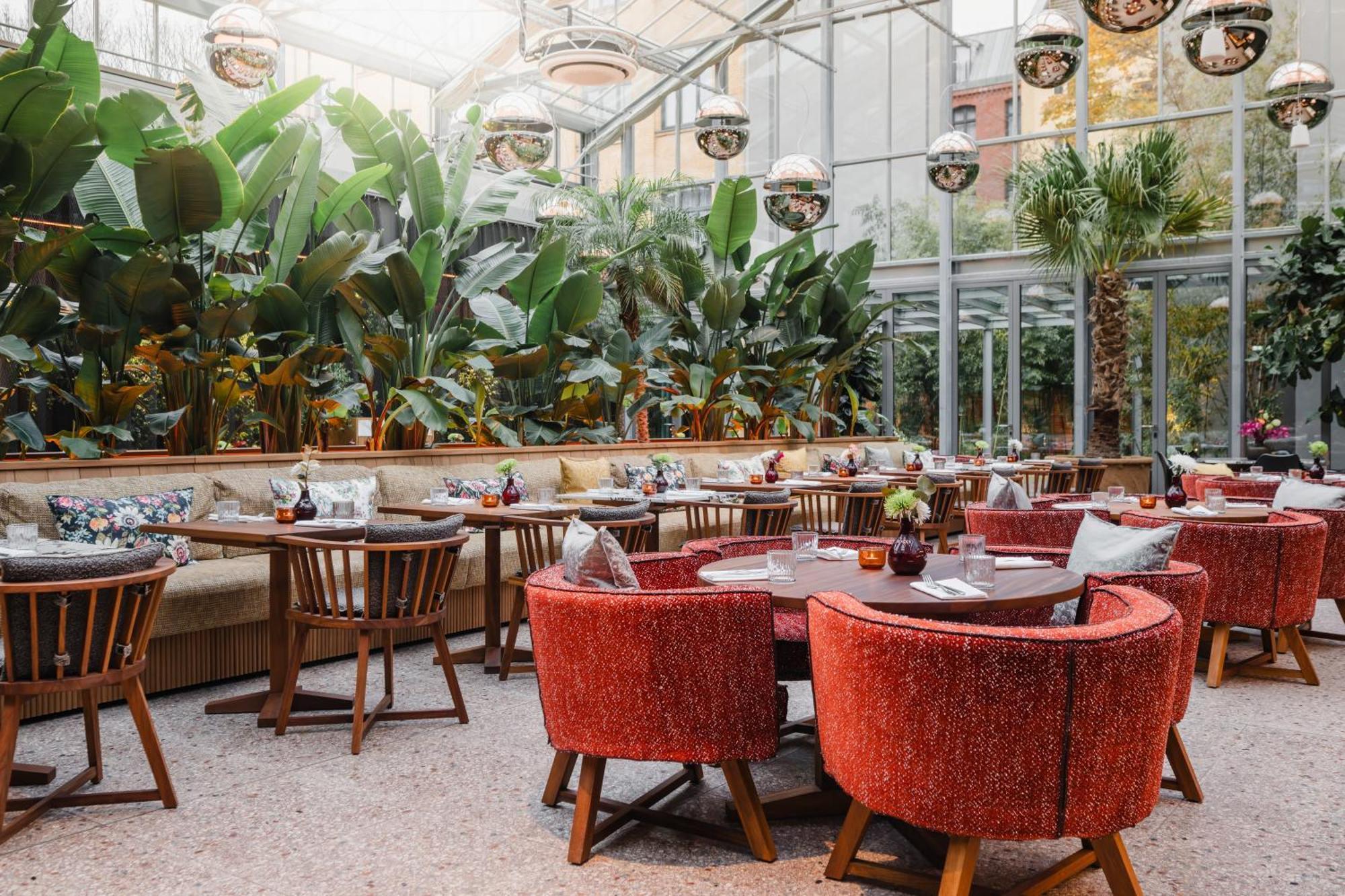 Sly Berlin Hotel Buitenkant foto The Conservatory